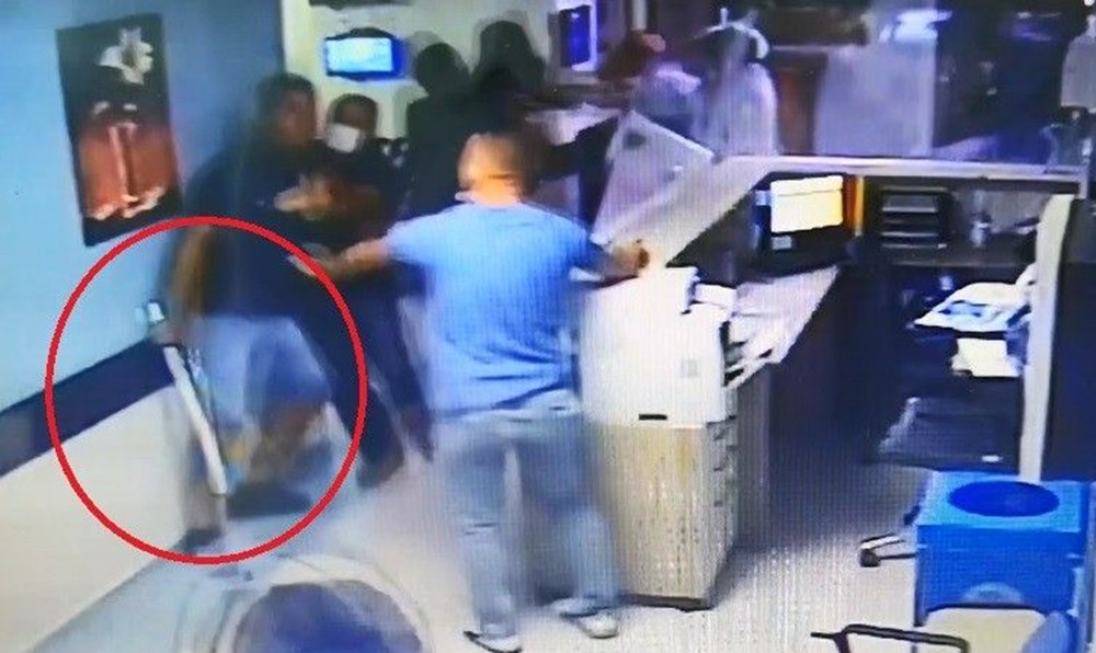 Hastanede güvenlik görevlisi ve doktora saldırı - 1