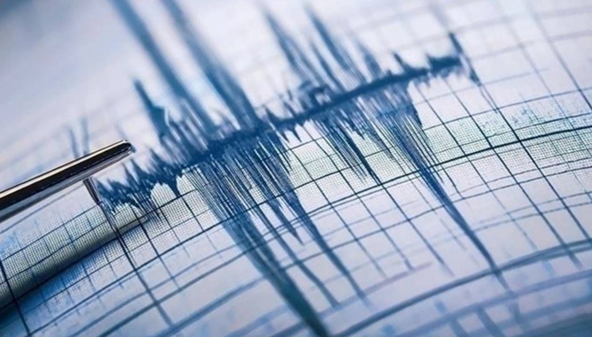Sındırgı'da 3.7 büyüklüğünde deprem