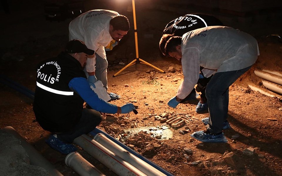Taksim'deki kazılarda kafatası ve kemik bulundu - 2