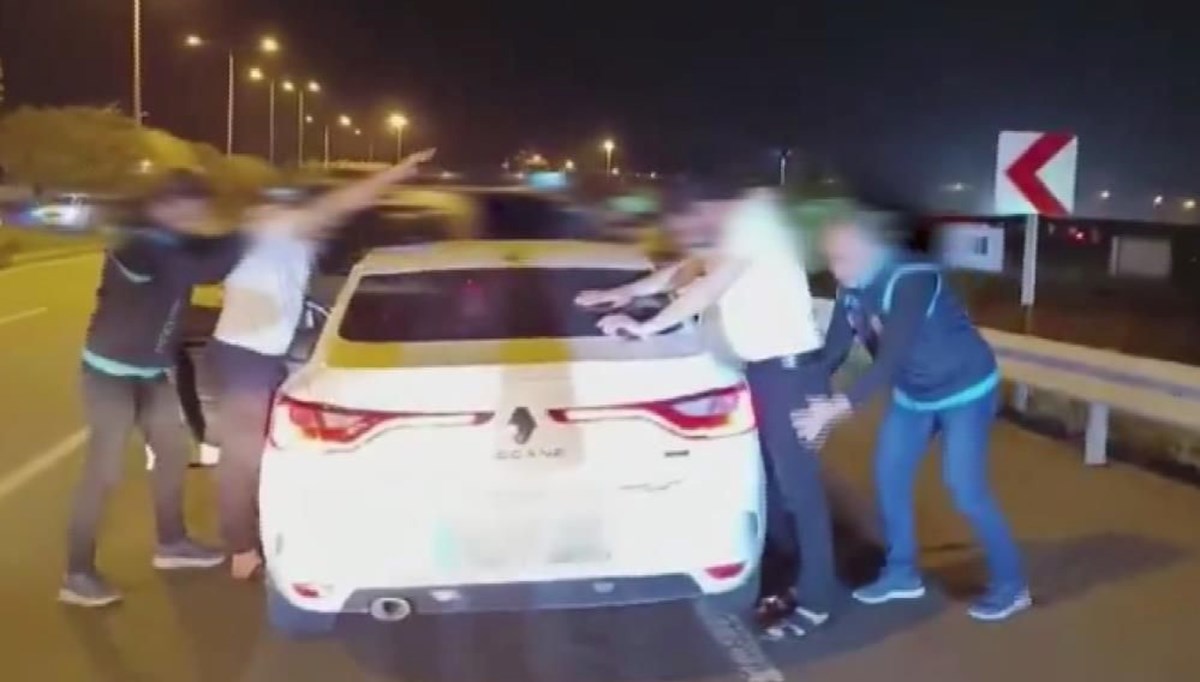 Evlenme vaadiyle dolandırıcılık yapan kadın yakalandı Evlenme vaadiyle dolandırıcılık yapan kadın yakalandı