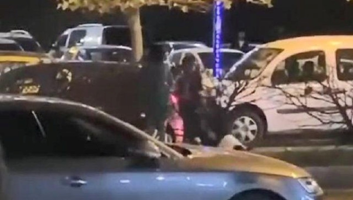 Beylikdüzü'nde otomobiliyle çarptığı sürücüyü döverek parasını aldı