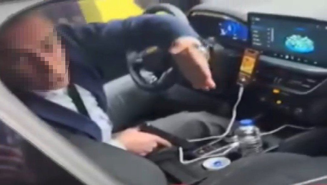 İstanbul
trafiğinde silahlı tehdit