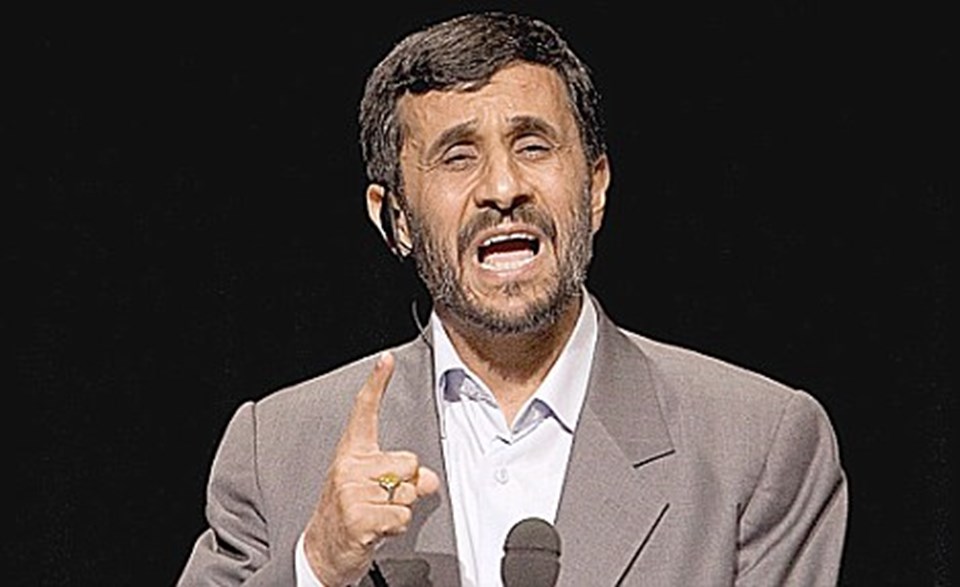 Ahmedinejad elçiliği sopayla ele geçirmiş - 1