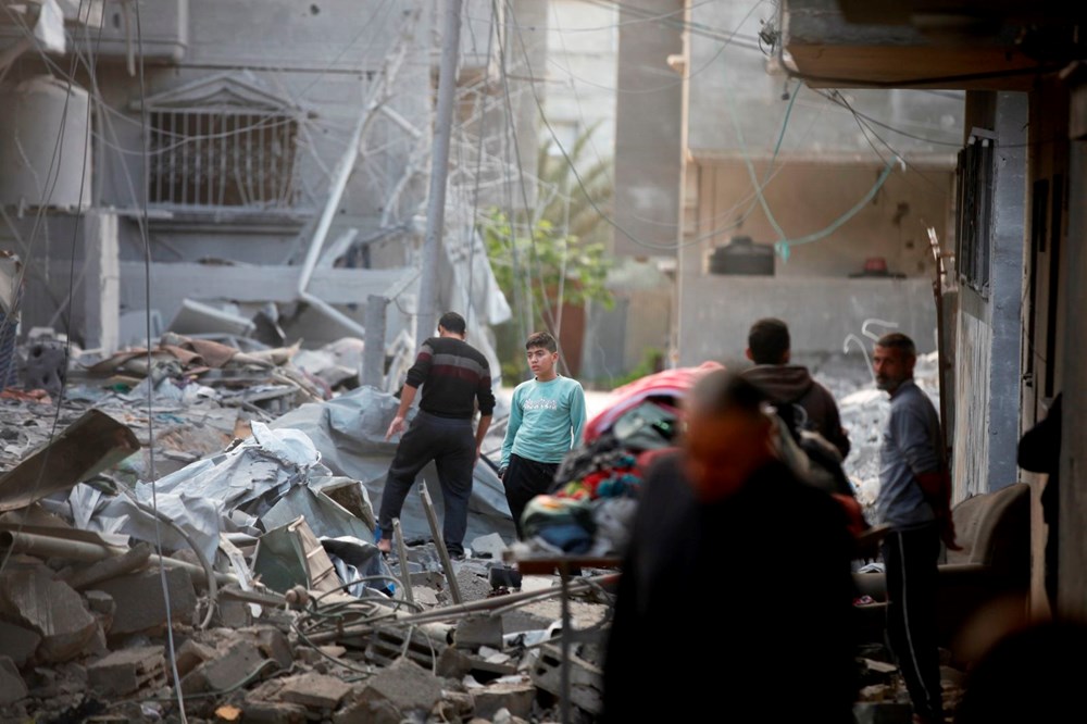 İsrail Tek Taraflı Ateşkesi Bozdu İddiası: Gazze'de Yüzlerce Kayıp ve Devam Eden Gerilim 77 kU749 7XGEOZnURayCyoDA