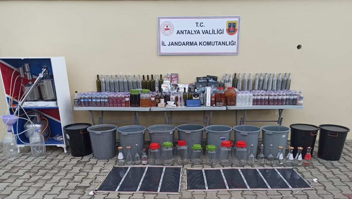 Alanya'da sahte alkol operasyonu Alanya'da sahte alkol operasyonu