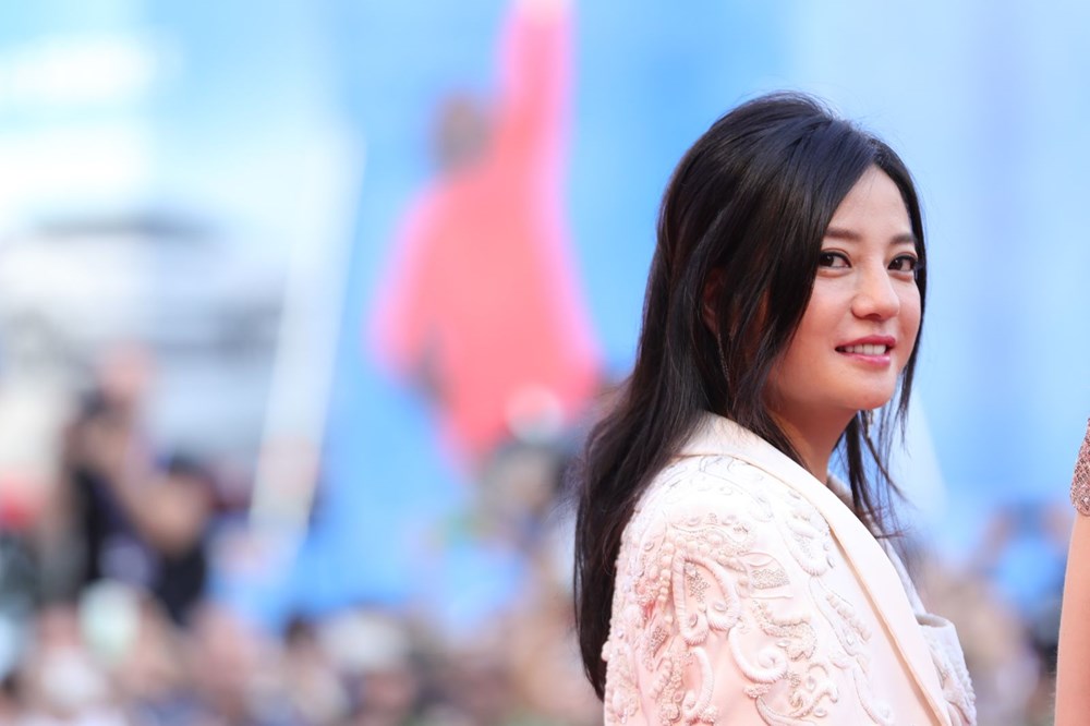 Çinli milyarder oyuncu Zhao Wei internetten silindi - 2