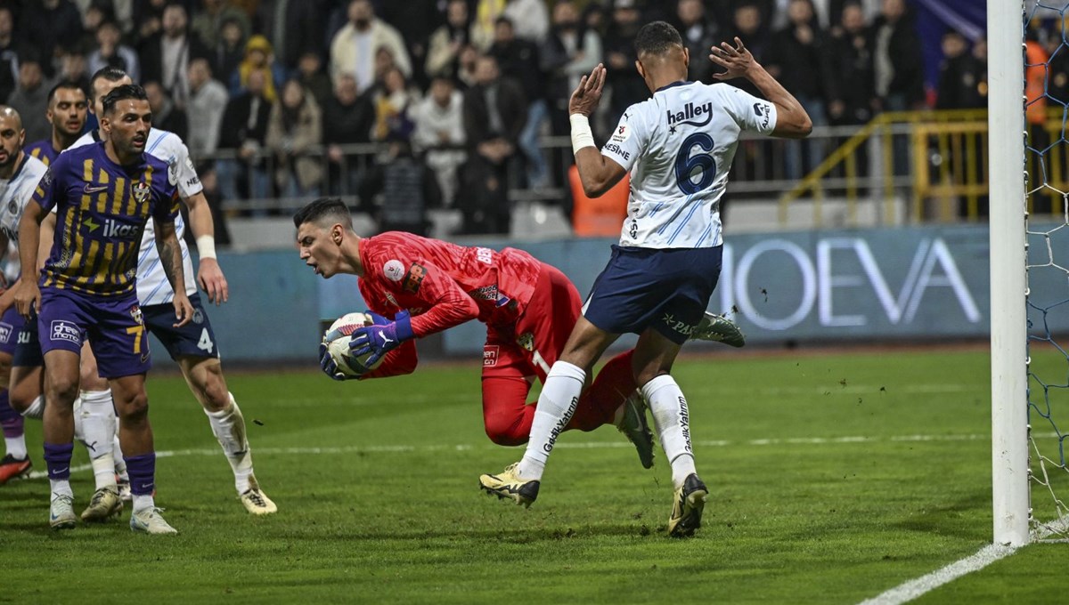 Berke Özer’in sözleşmesindeki Fenerbahçe detayı ortaya çıktı!