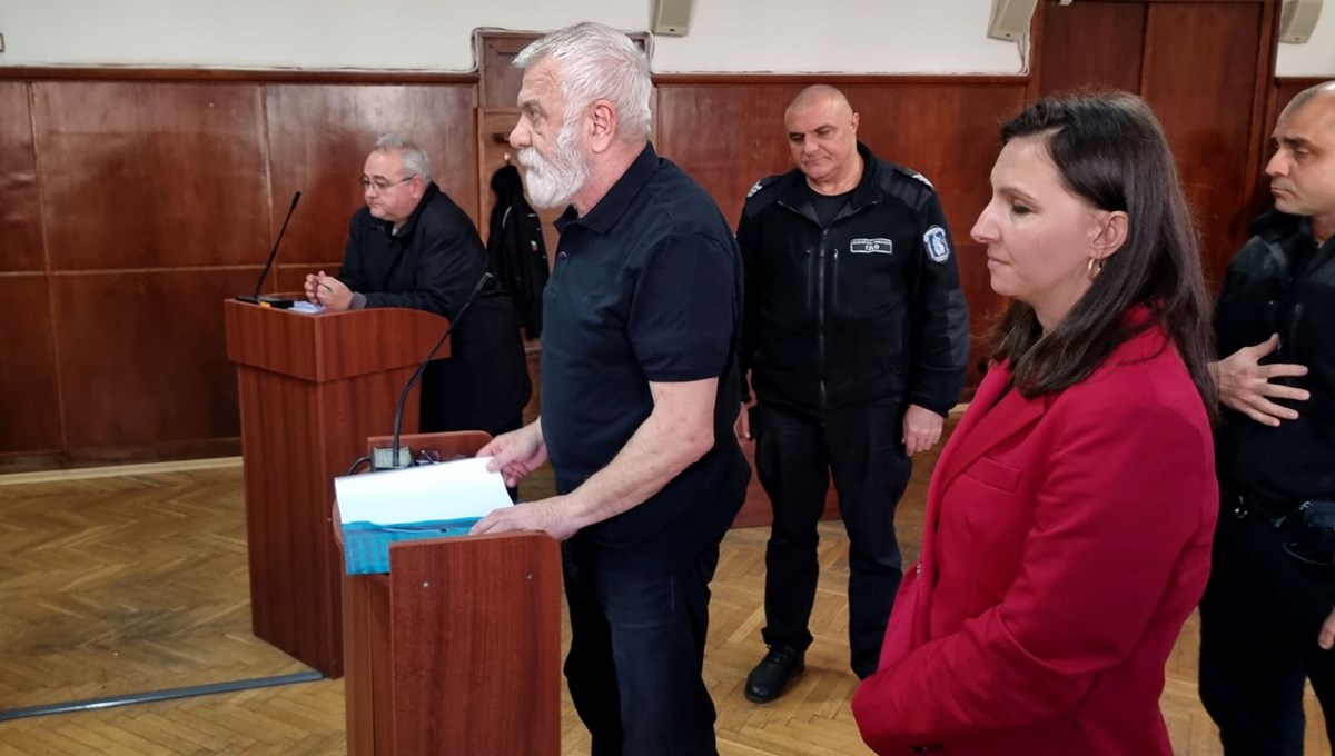 Hablemitoğlu suikastı zanlısı Levent Göktaş, mahkemede kalp krizi geçirdi Hablemitoğlu suikastı zanlısı Levent Göktaş, mahkemede kalp krizi geçirdi