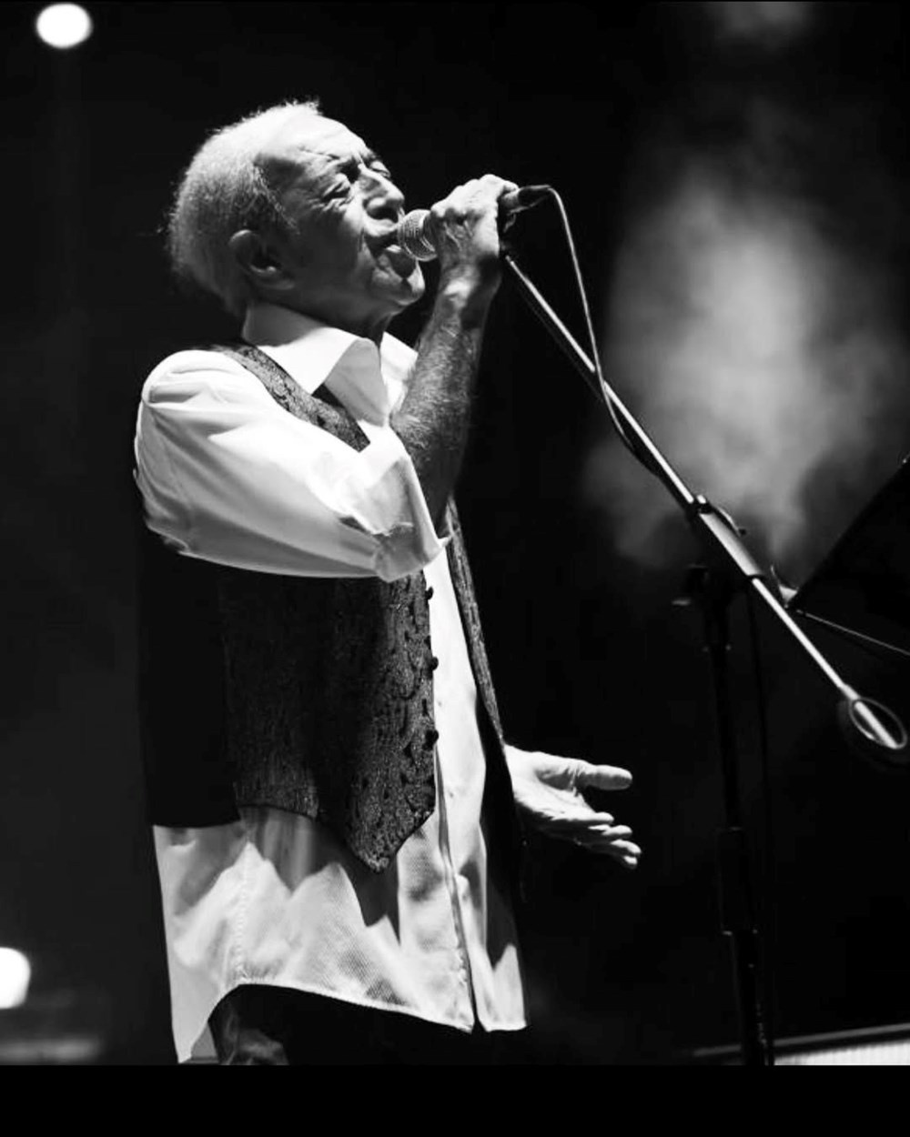 Edip Akbayram'ın kızı Türkü Akbayram: Yara bere içinde kalkıyoruz - 2