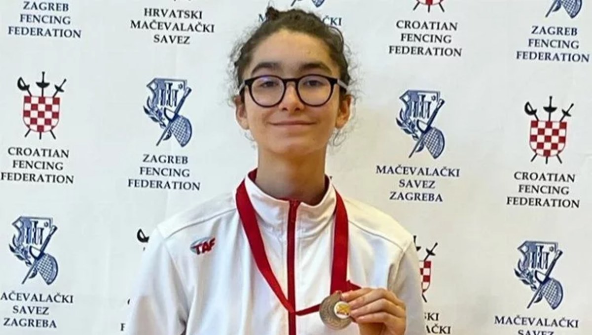 Milli eskrimci Elif Ada Yıldız Hırvatistan'da bronz madalya kazandı Milli eskrimci Elif Ada Yıldız Hırvatistan'da bronz madalya kazandı