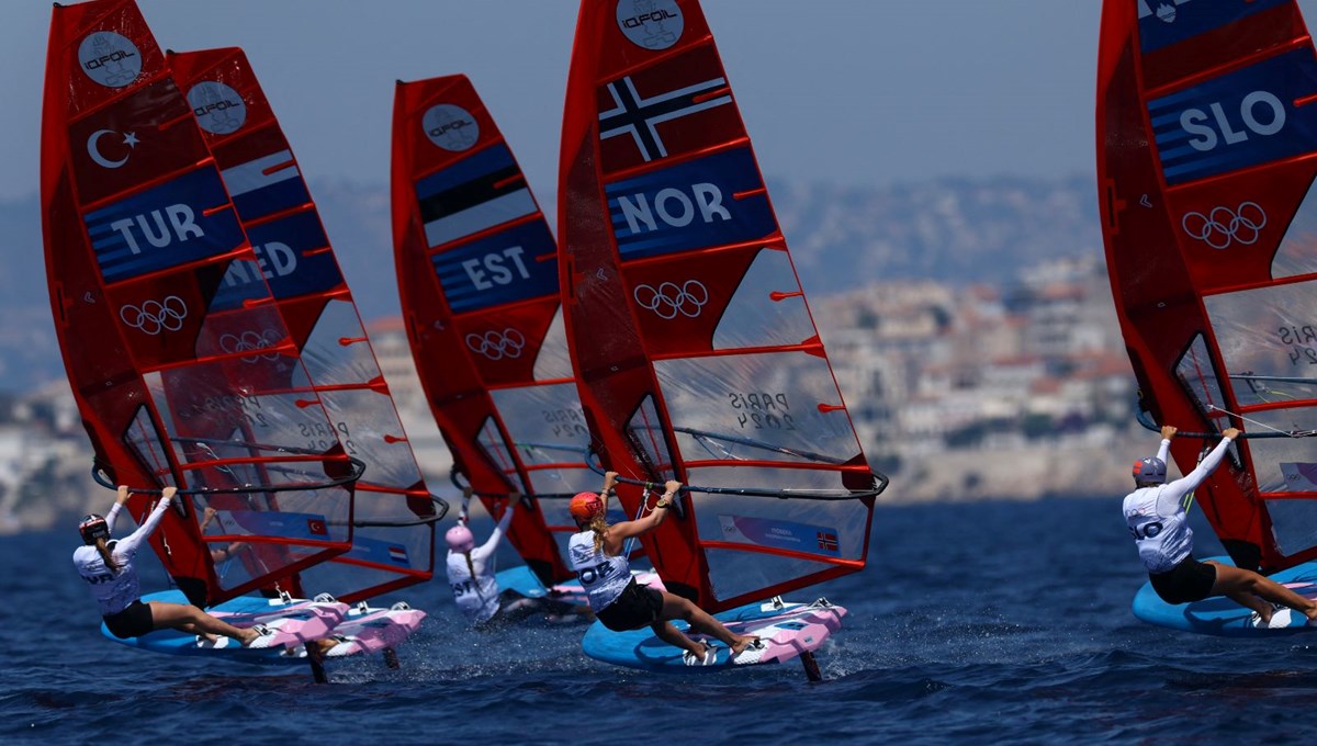 Paris 2024 Olimpiyat Oyunları: Milli yelkenci Merve Vatan birinci yarışına çıktı