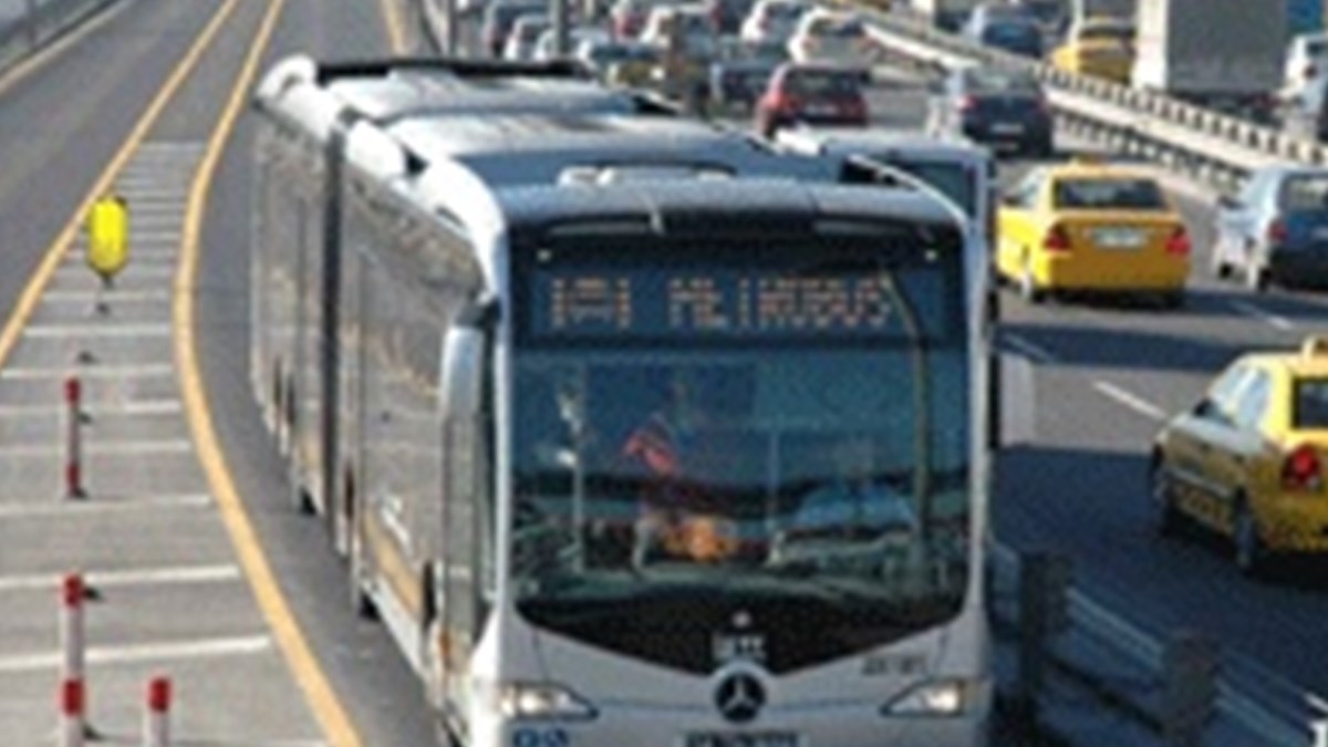 beylikduzu nden kadikoy metrobusle 82