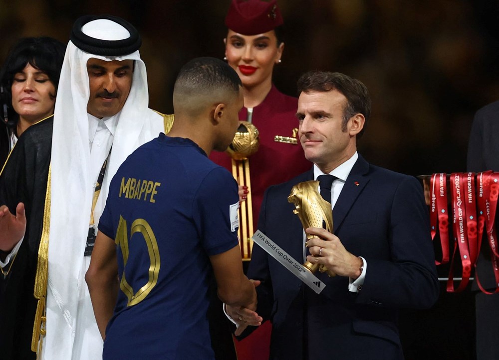 Dünya Kupası görüntülerine eleştiri: Fransa Cumhurbaşkanı Emmanuel Macron alay konusu oldu - 9