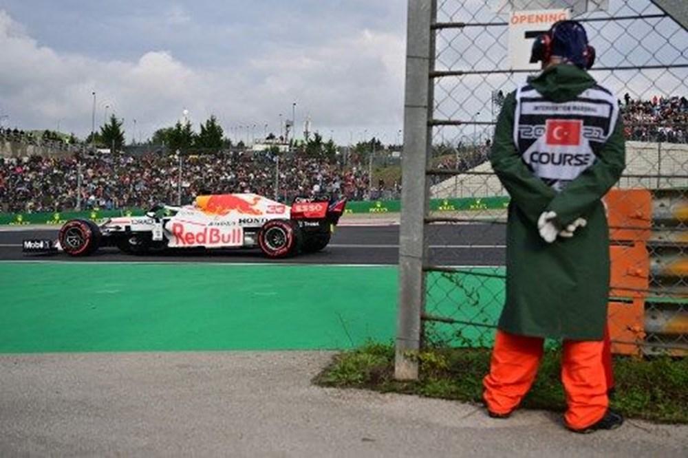 Valtteri Bottas memenangkan Formula 1 Grand Prix Turki - 25