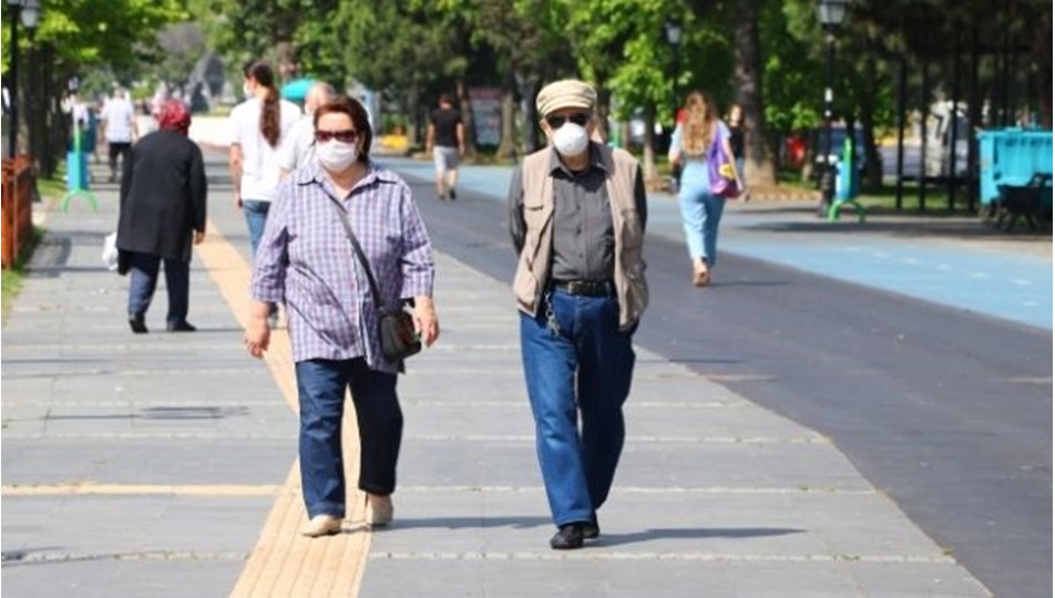 Bursa'da 65 yaş ve üzeri vatandaşlara sokağa çıkma kısıtlaması getirildi
