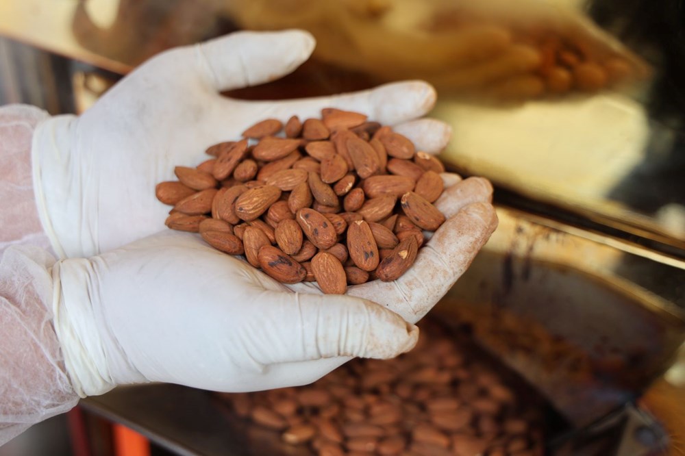 Ramazan Sofralarının Vazgeçilmezi: Üç Saatte Hazırlanan "Beyaz Altın"a Yoğun Talep 78 kcVugflPGku14C5OouorCA