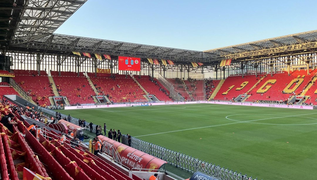 Göztepe'de Gürsel Aksel Stadı büyüyor