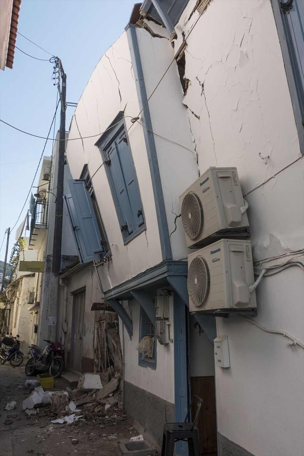 Depremin vurduğu Yunan adası Sisam'da son durum - 34