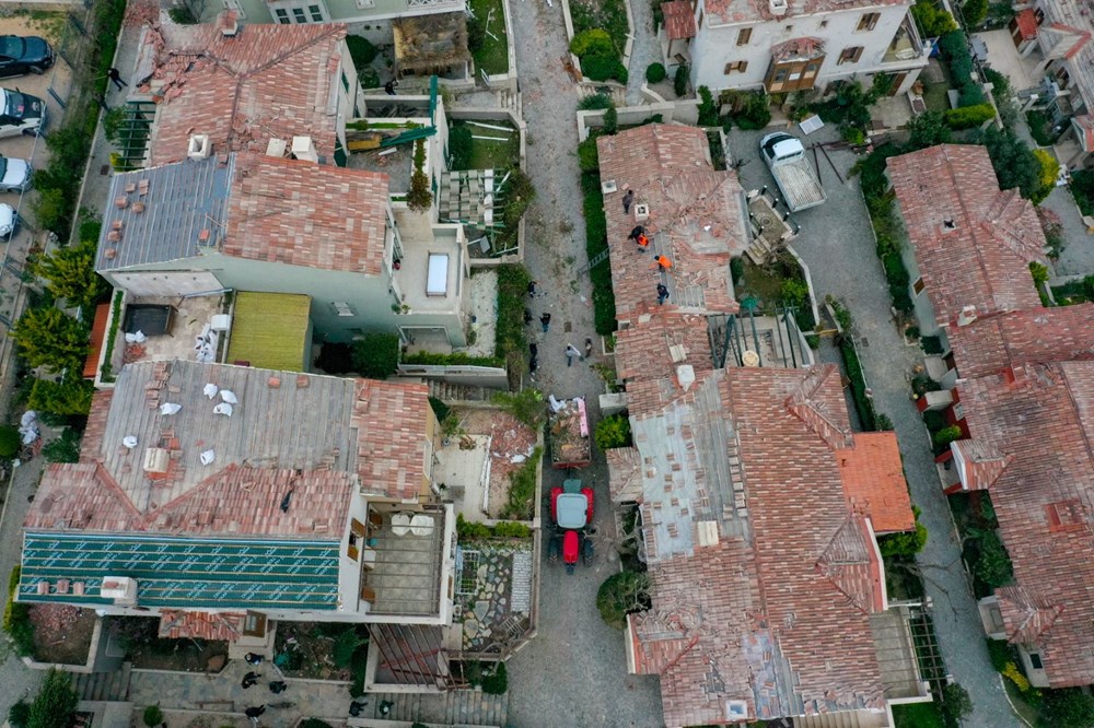 İzmir Çeşme'de hortumun geride bıraktığı hasar için çalışmalar sürüyor - 2