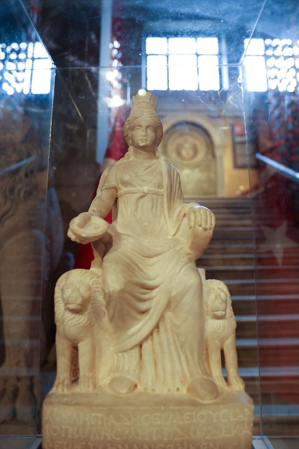 Türkiye'ye dönen Kybele heykeli ziyaretçilerini ağırlamaya başladı - 3