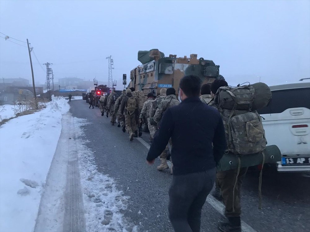 Bitlis Tatvan'da Cougar tipi helikopter düştü: 9 şehit - 11