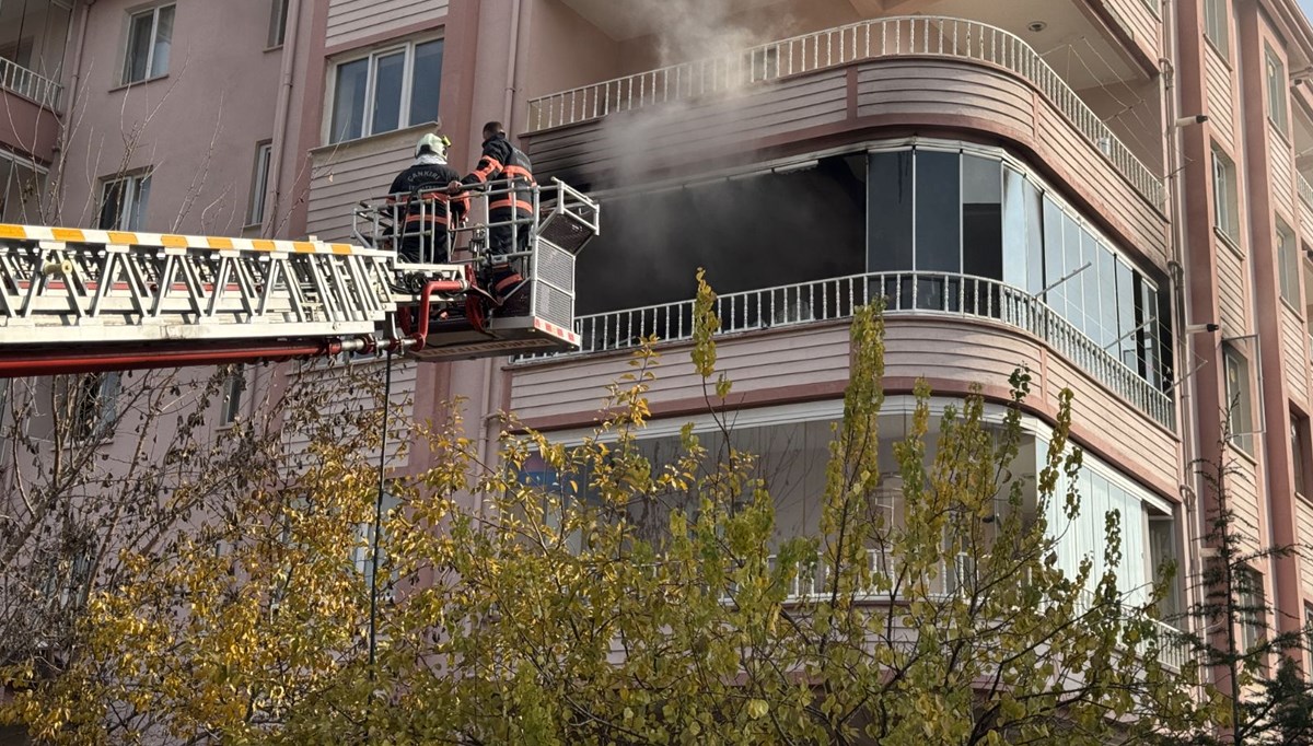 Çankırı'da apartman dairesinde yangın Çankırı'da apartman dairesinde yangın
