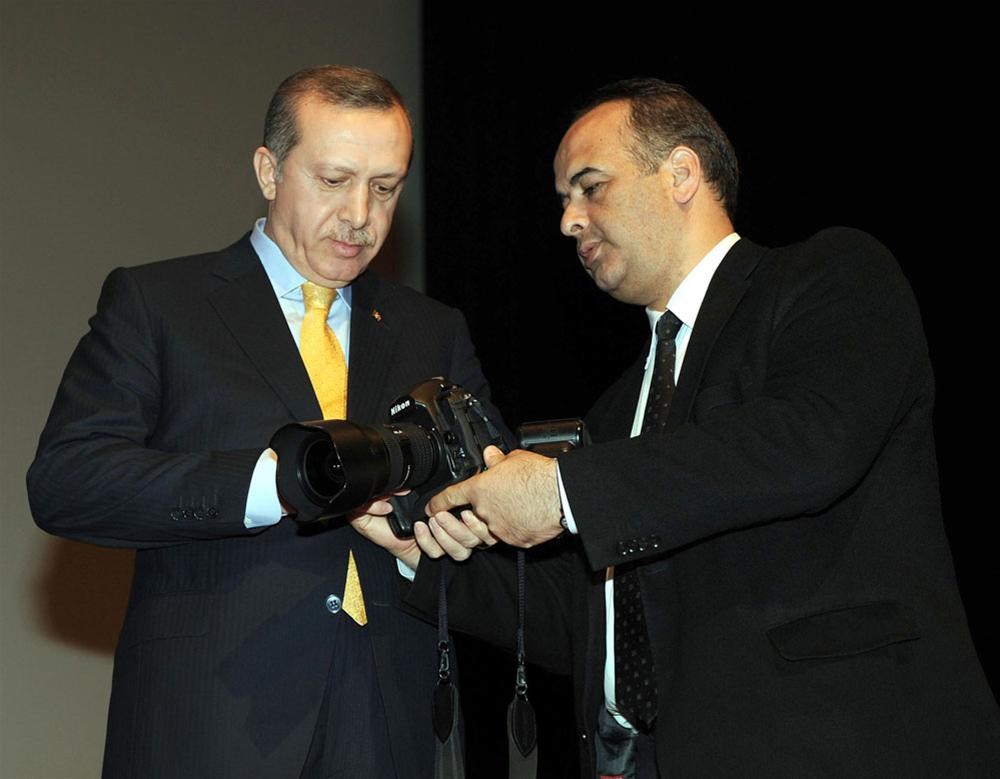 Başbakan fotoğrafçılığa soyundu - 1