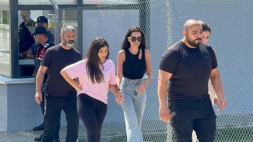 Dilan Polat’tan dava
öncesi Engin Polat’a ziyaret - 4