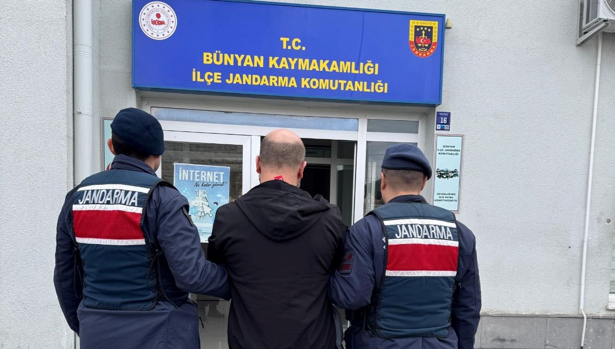 9 ayrı suçtan aranan kişi yakalandı