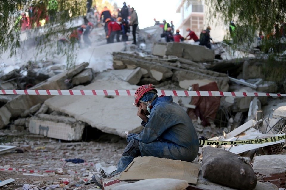 İzmir depremine bilirkişi raporu: 22 kişiye gözaltı kararı - 1