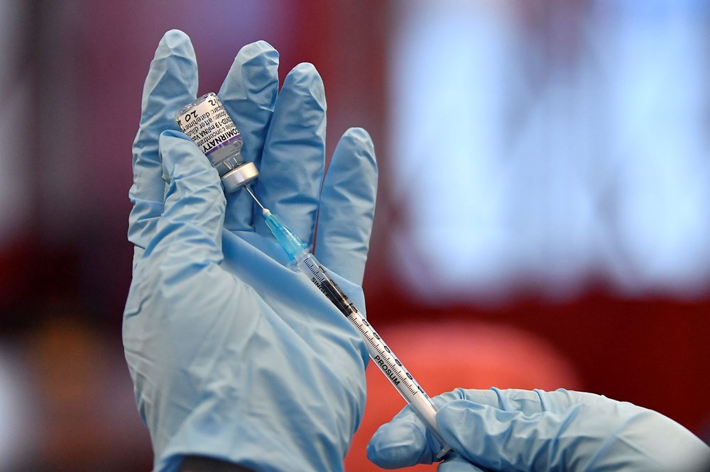 Bilim insanları uyardı: Üçüncü doz aşılar Omicron'a karşı yeterli koruma sağlamayabilir - 7