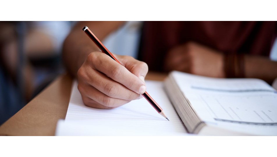 Öğrencisine düşük not veren profesöre 5 ay hapis cezası