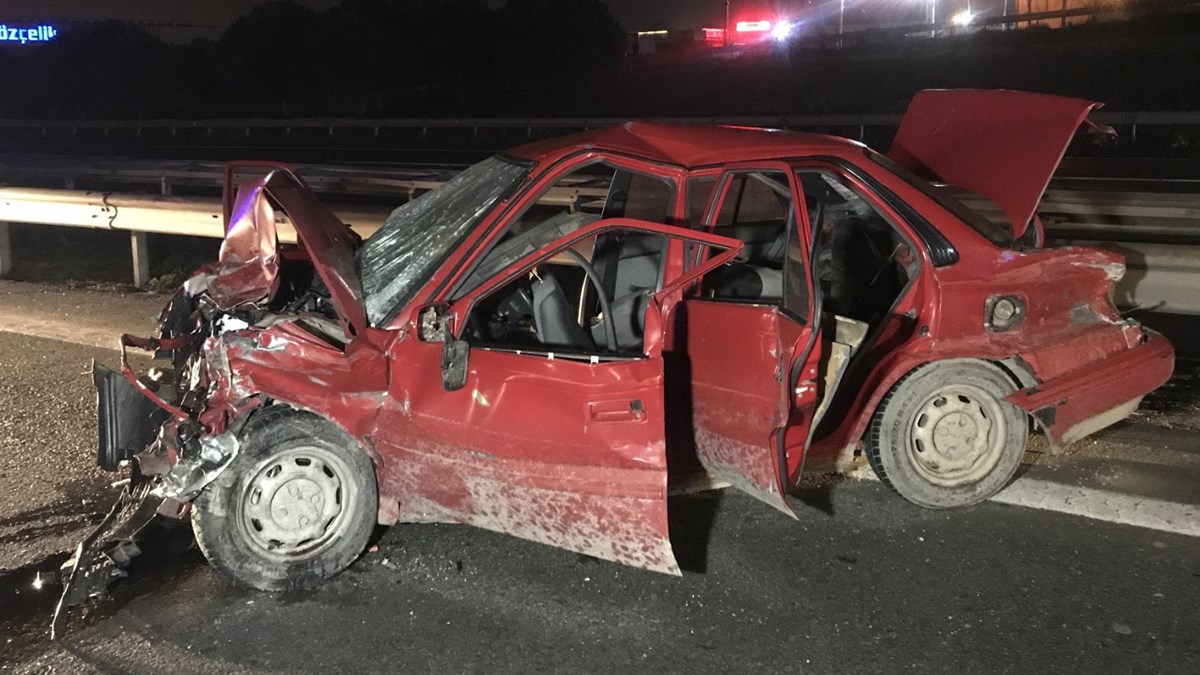 istanbul tuzla da trafik kazasi 2 olu