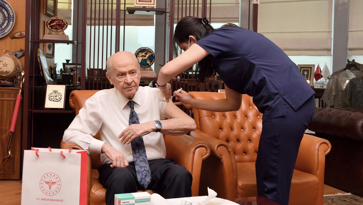Devlet Bahçeli TURKOVAC aşısı oldu