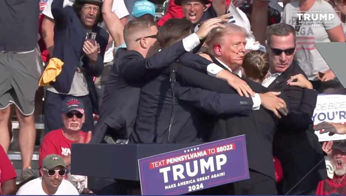 Trump'a suikast girişimi sırasında ölen kişinin kimliği açıklandı Trump'a suikast girişimi sırasında ölen kişinin kimliği açıklandı