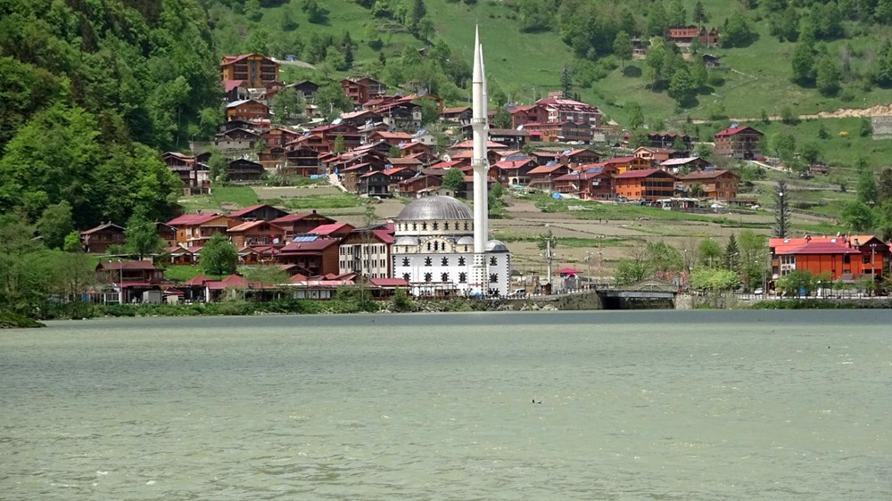 Uzungöl'e çevre düzenlemesiyle yeni çehre - 11