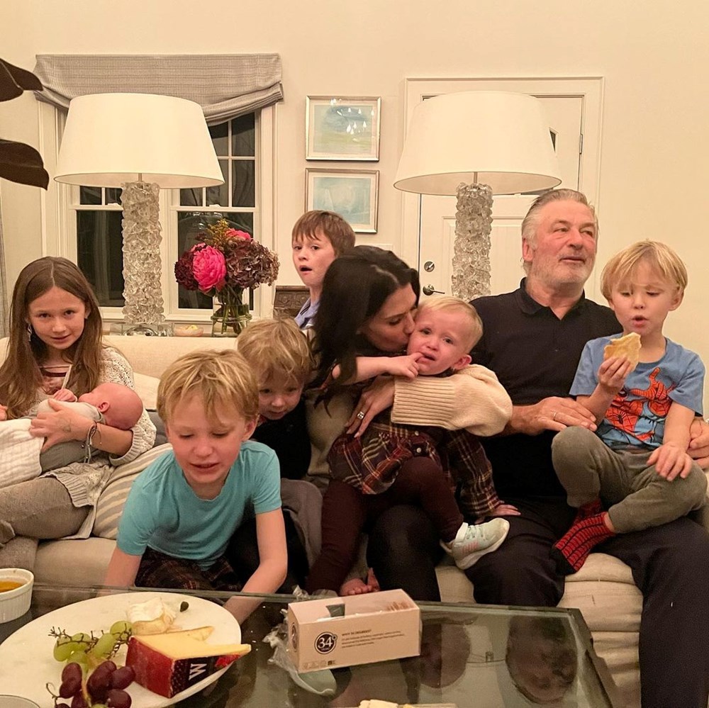 8 çocuğu olan oyuncu Alec Baldwin'den çocuk açıklaması - 1