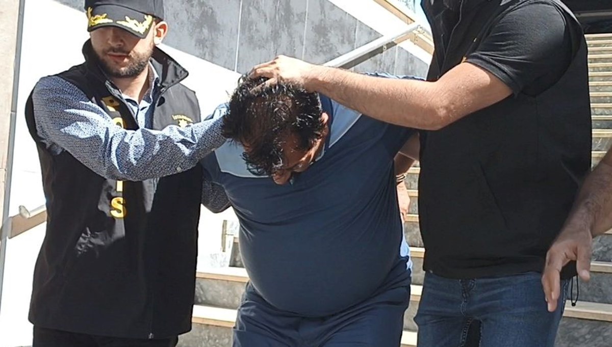 Esenyurt'ta karısını öldüren zanlı adliyeye sevk edildi Esenyurt'ta karısını öldüren zanlı adliyeye sevk edildi