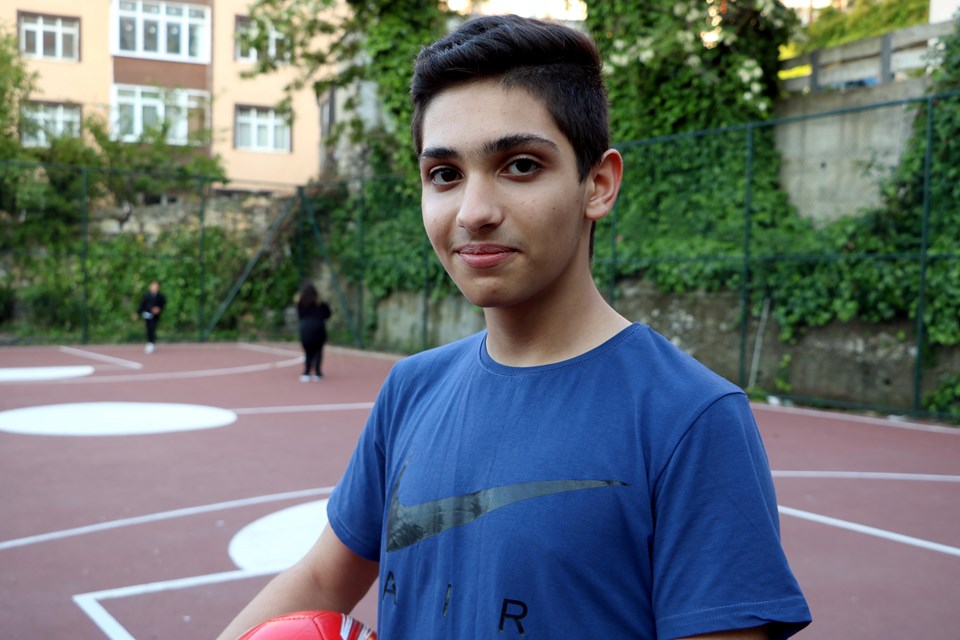 İran asıllı Ermiya Khashijan (14)