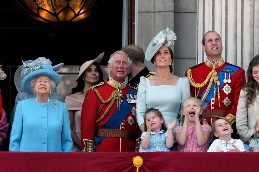 Kraliçe 2. Elizabeth için resmi geçit (Trooping The Colour) sadece 20 dakika sürecek (94. doğum günü) - 5