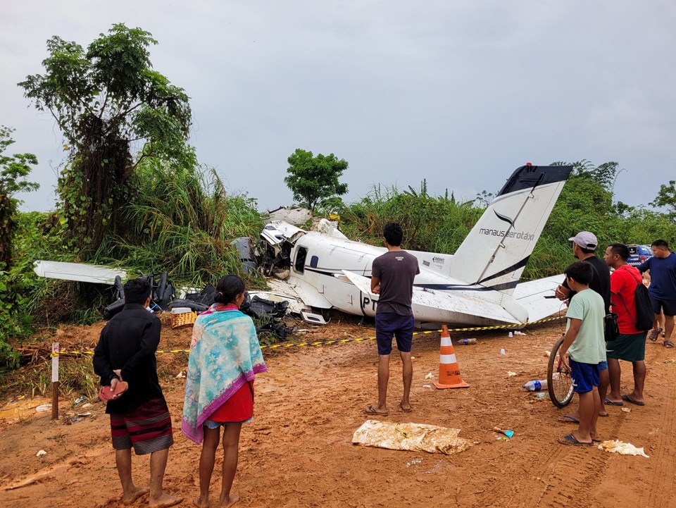 Brezilya’da turistleri taşıyan uçak düştü: 14 ölü - 1