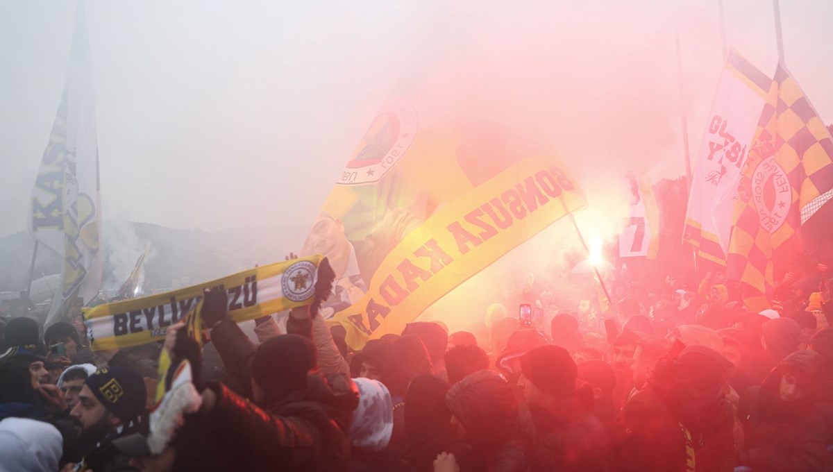 Fenerbahçe taraftarından TFF'ye protesto