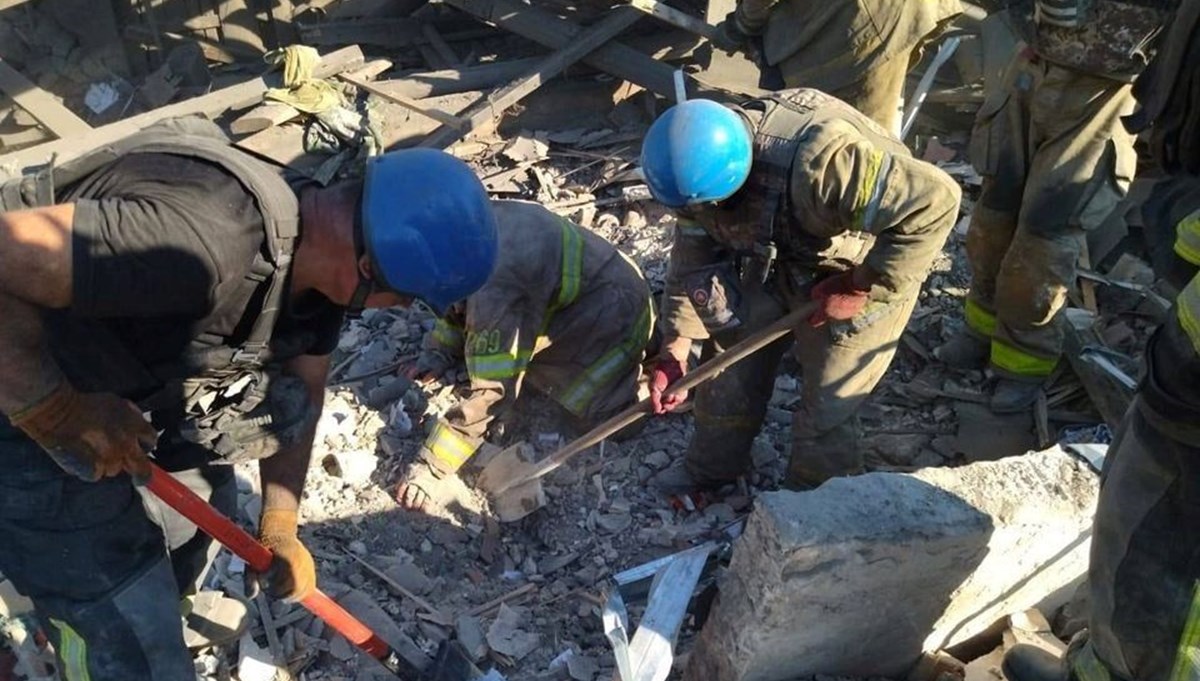 Rusya Donetsk’te kasabayı vurdu: 6 ölü