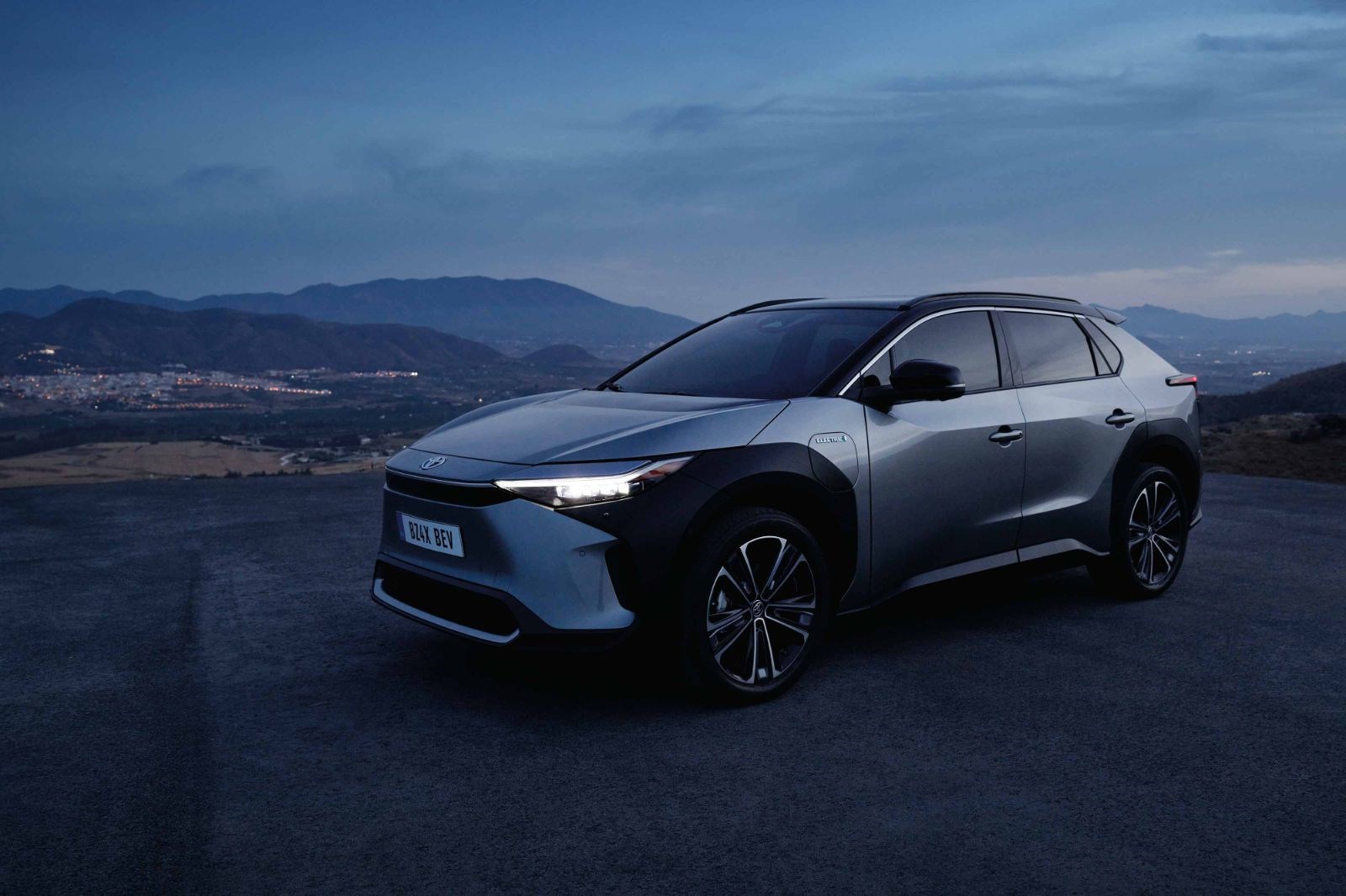 kxPOOgLYa0aFdOG-4err-w.jpg?width=767&hei