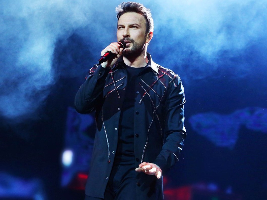 nl lerin Y lba Konserlerinden Alacaklar cretler Dudak U uklatt nl-lerin-y-lba-konserlerinden-alacaklar-cretler-dudak-u-uklatt