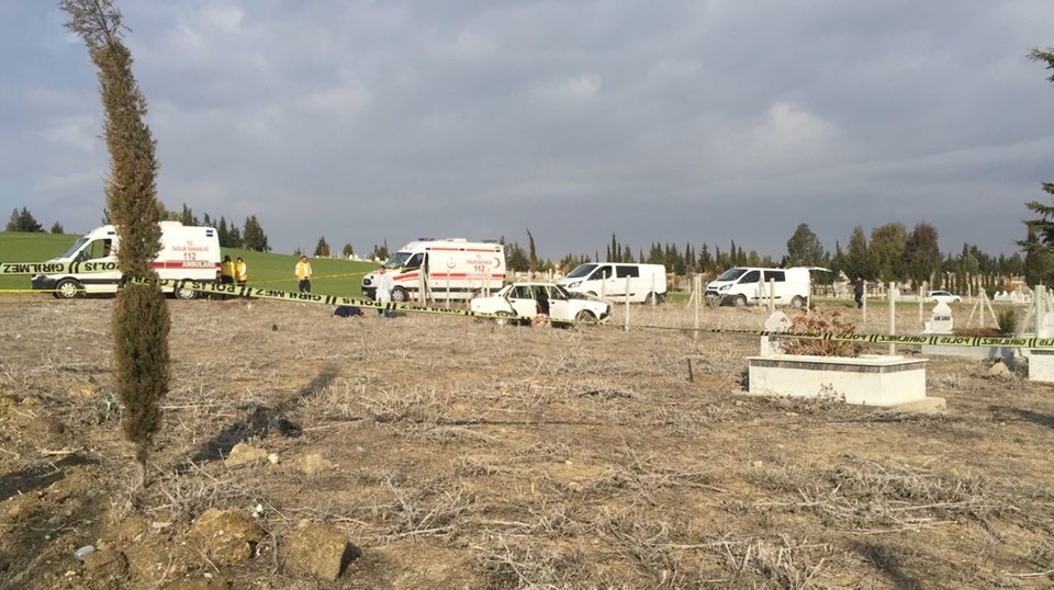 Adana'da mezarlıkta katliam: 3 ceset bulundu - 2