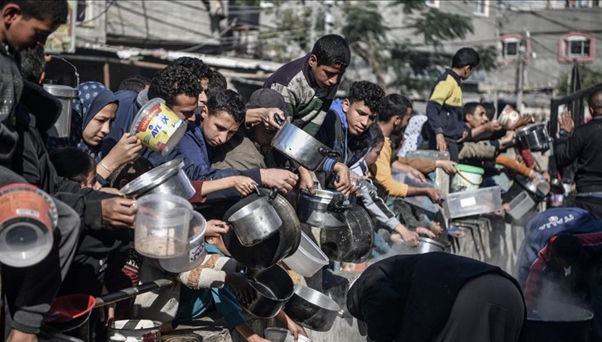 BM, Gazze'de gece yardım dağıtımına ara verdi