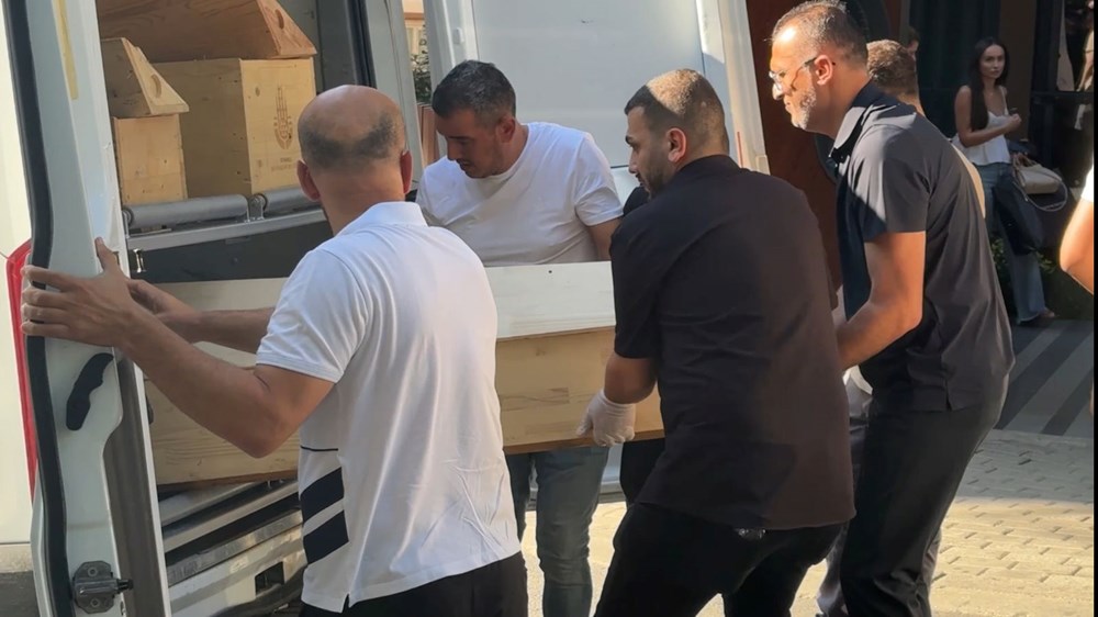 Kadın doktorun şüpheli ölümü: Kolunda serumla yatak odasında ölü bulundu - 3