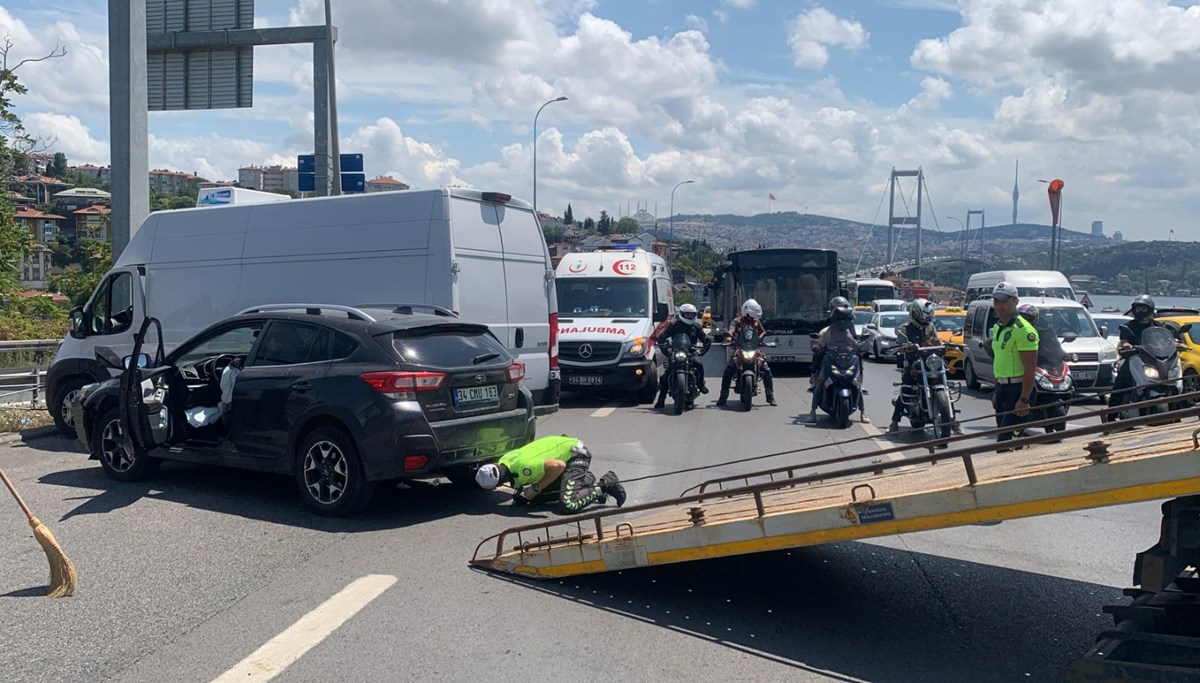 15 Temmuz Şehitler Köprüsü’nde trafiği durduran kaza