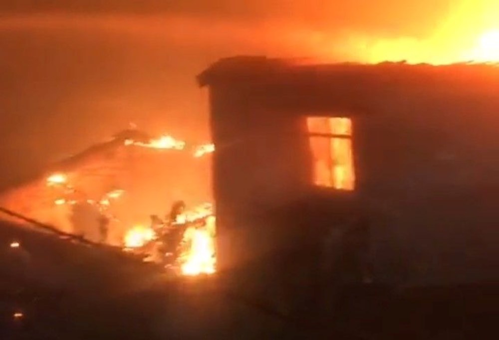 Çanakkale'de orman yangını (6 köy ve üniversite kampüsü tahliye edildi) - 2